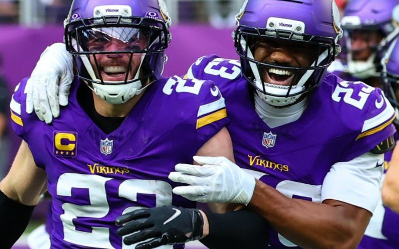 Vikings snap losing streak and blank Commanders 31-0