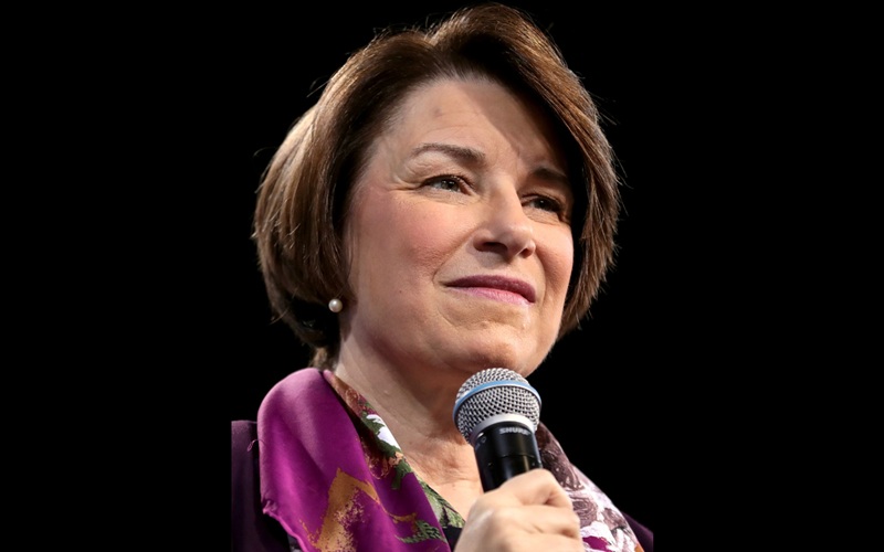 Klobuchar Files Paperwork for Governor Campaign