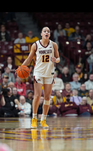 Gopher Women Wins 8th Straight