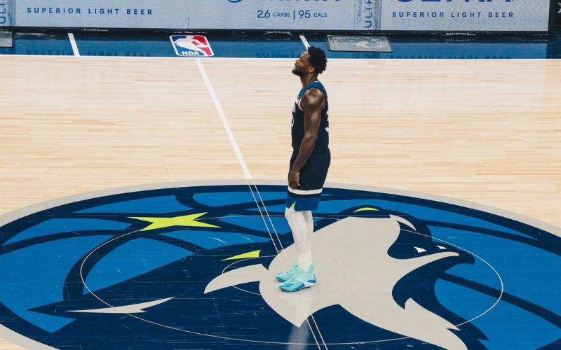 Wolves Bomb Blazers, into All Star Break now