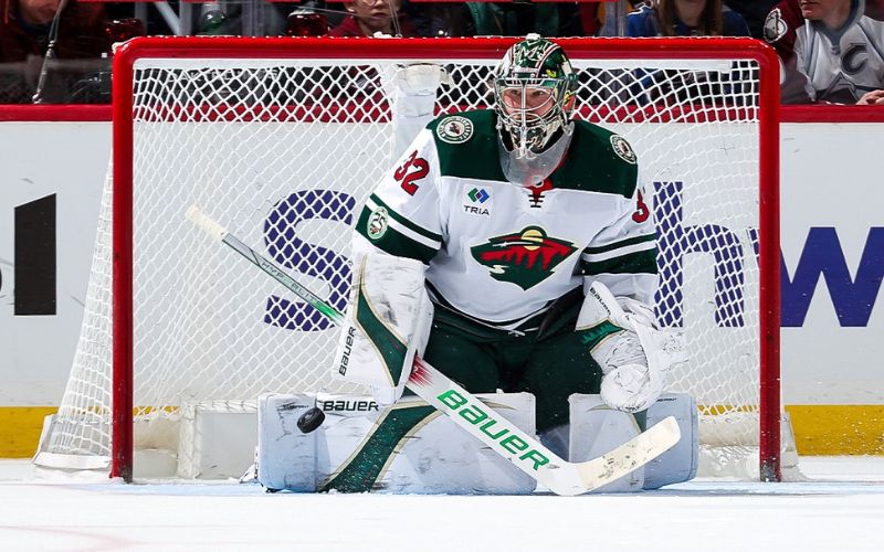 Wild take down Avalanche