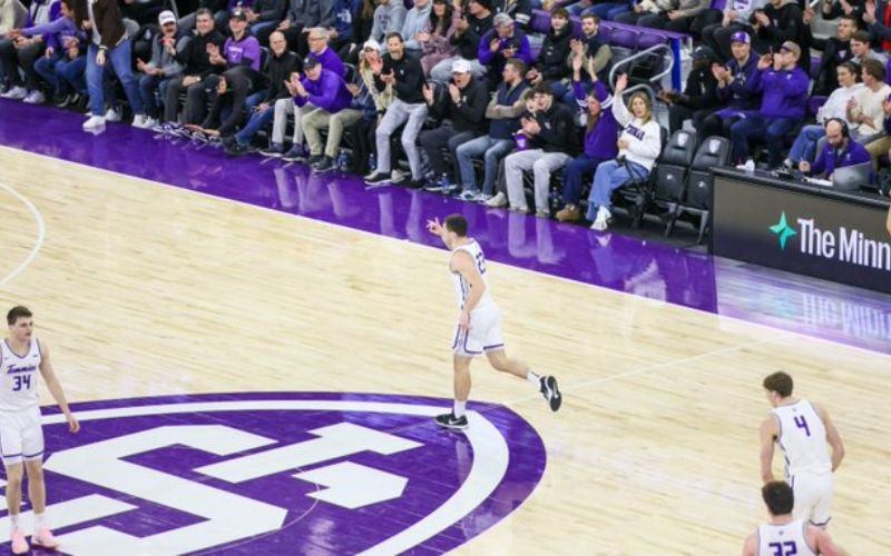 College Sports…Gopher Hockey and Tommie Mens Basketball with upsets